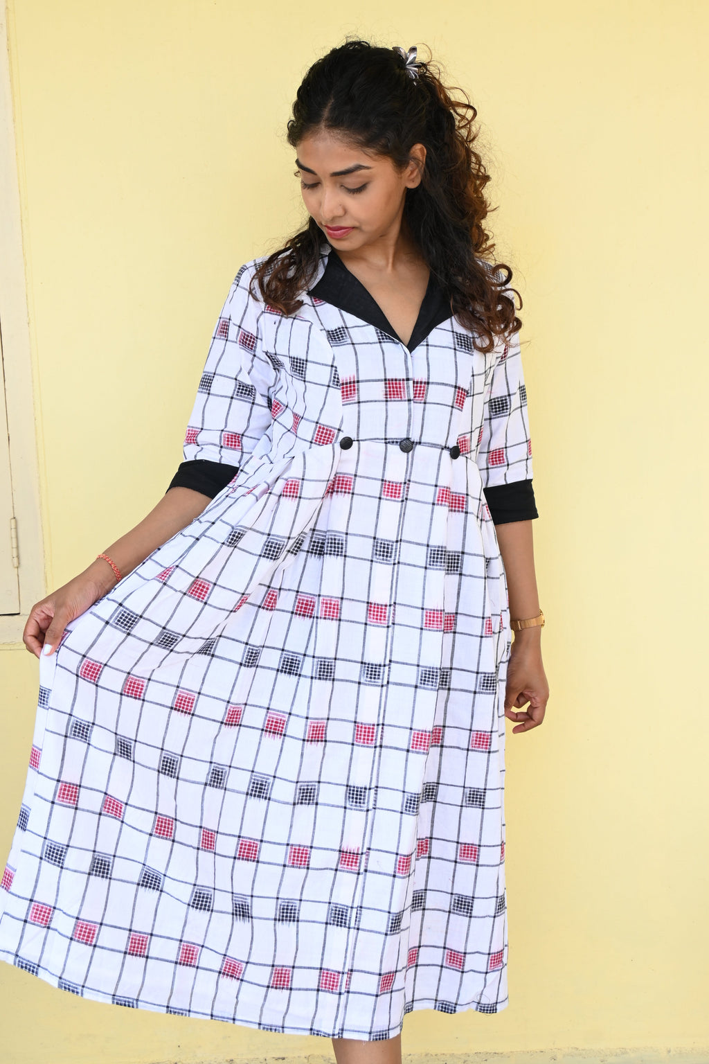 "Dhriti" White Sambalpuri Handloom Dress