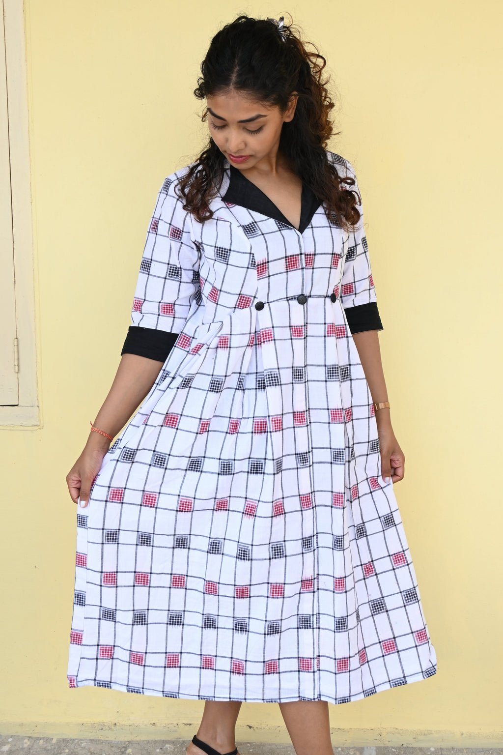 "Dhriti" White Sambalpuri Handloom Dress